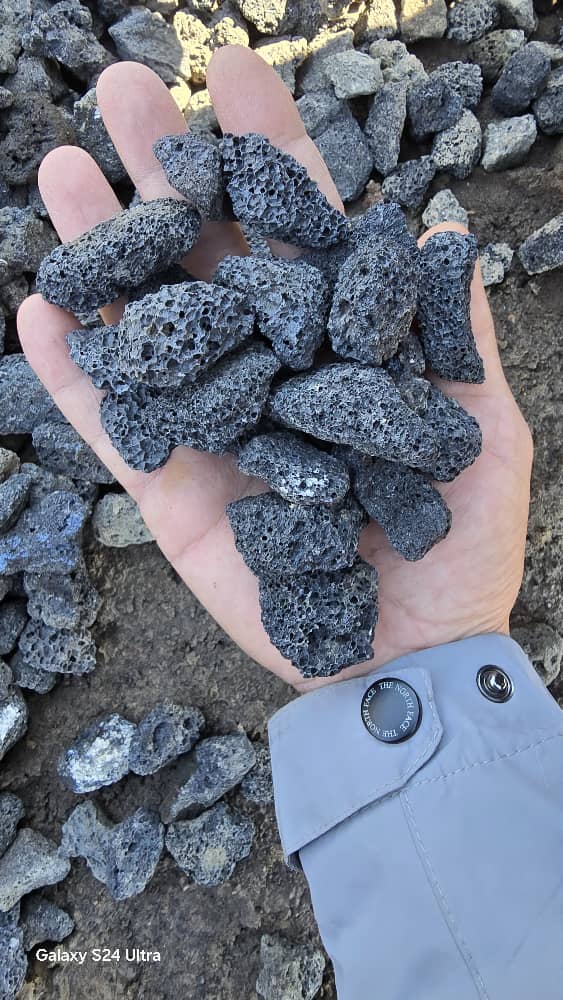 پوکه معدنی قروه نسبت به مصالح سنتی