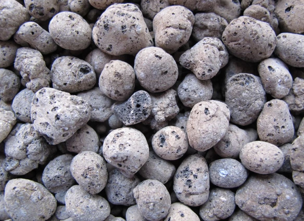 آشنایی با انواع پوکه معدنی صنعتی