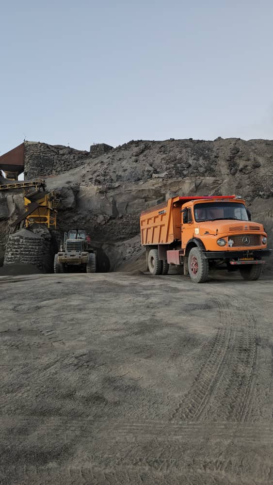 تفاوت پوکه معدنی و پوکه صنعتی | کدام بهتر است؟